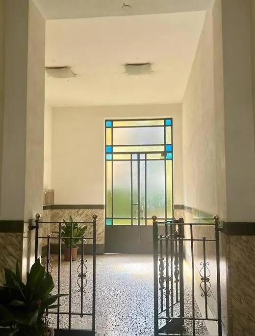 Cosy Penthouse Milano Centro Apartment